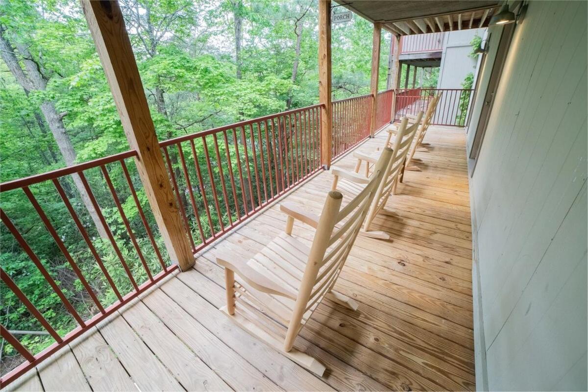 Cabin C In The Gatlinburg Art & Craft Community Экстерьер фото