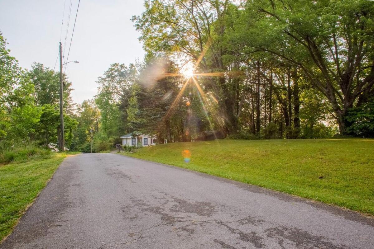 Cabin C In The Gatlinburg Art & Craft Community Экстерьер фото
