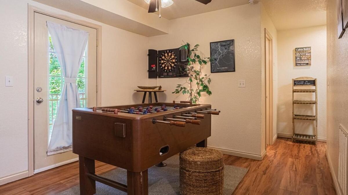 Cabin C In The Gatlinburg Art & Craft Community Экстерьер фото