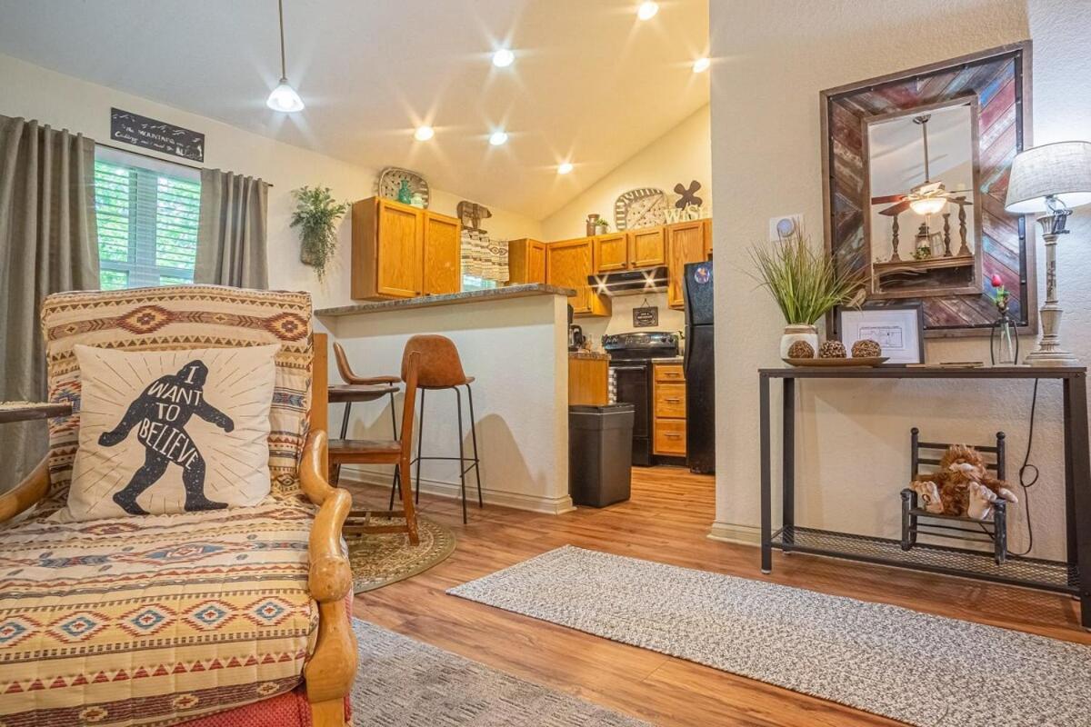 Cabin C In The Gatlinburg Art & Craft Community Экстерьер фото